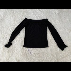 Black off the shoulder long sleeve shirt